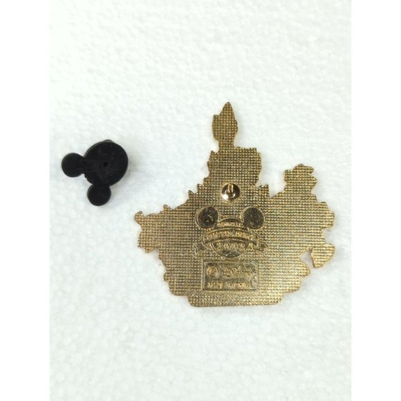 Walt Disney World 30th Anniversary Castle Mickey Goofy Pluto Pin - Picture 2 of 3
